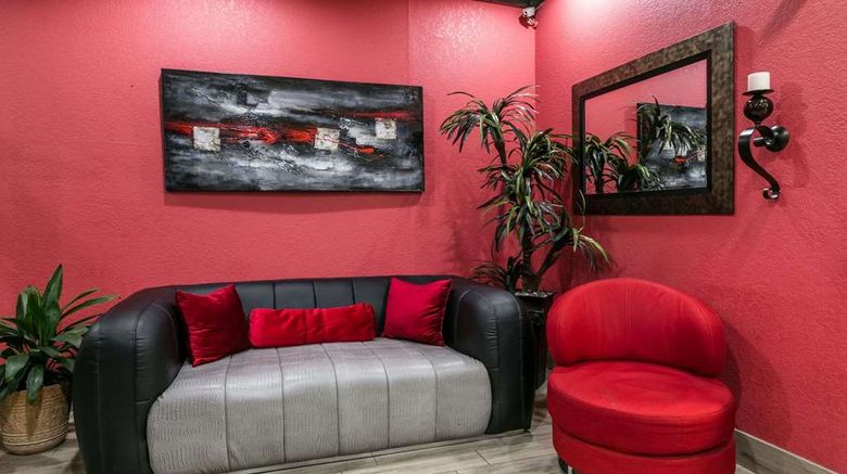 <b>Ramada Oklahoma City Airport North Lobby</b>. Images powered by <a href="https://iceportal.shijigroup.com/" title="IcePortal" target="_blank">IcePortal</a>.