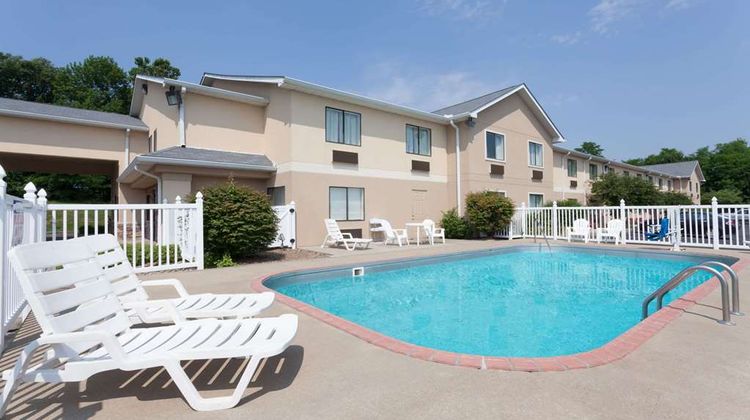 Ramada Limited Tell City Pool