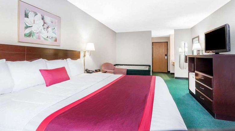 <b>Ramada Limited Tell City Room</b>. Images powered by <a href="https://iceportal.shijigroup.com/" title="IcePortal" target="_blank">IcePortal</a>.