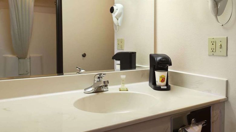 <b>Super 8 Colorado Springs Airport Room</b>. Images powered by <a href="https://iceportal.shijigroup.com/" title="IcePortal" target="_blank">IcePortal</a>.