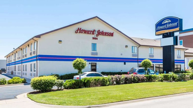 <b>Howard Johnson Inn Wichita Airport Exterior</b>. Images powered by <a href="https://iceportal.shijigroup.com/" title="IcePortal" target="_blank">IcePortal</a>.