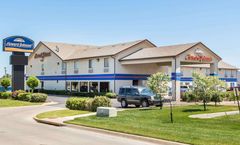 Howard Johnson Inn Wichita Airport