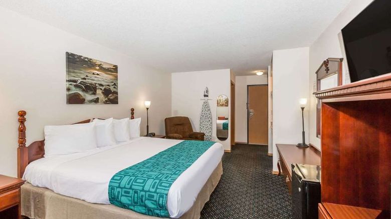 <b>Howard Johnson Inn Wichita Airport Room</b>. Images powered by <a href="https://iceportal.shijigroup.com/" title="IcePortal" target="_blank">IcePortal</a>.