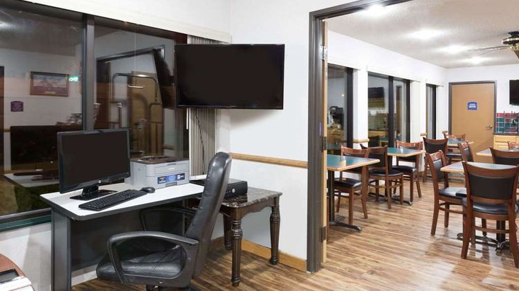 Howard Johnson Inn Wichita Airport Other