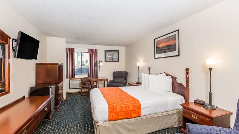 <b>Howard Johnson Inn Wichita Airport Room</b>. Images powered by <a href="https://iceportal.shijigroup.com/" title="IcePortal" target="_blank">IcePortal</a>.