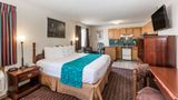 Howard Johnson Inn Wichita Airport Suite