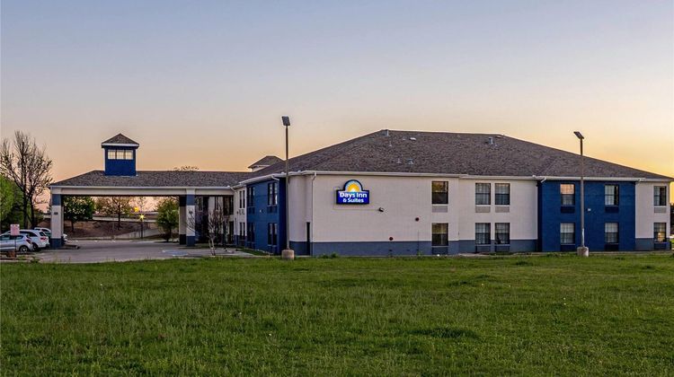 Days Inn Dallas Plano Exterior