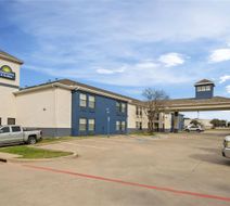 Days Inn Dallas Plano Exterior