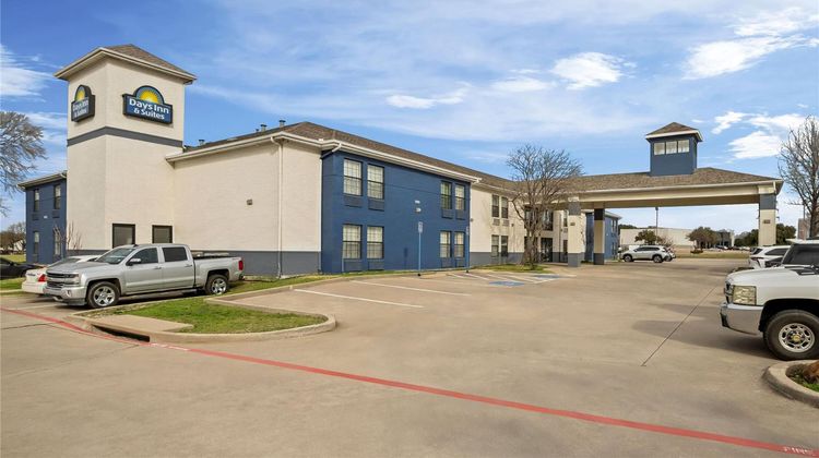 Days Inn Dallas Plano Exterior