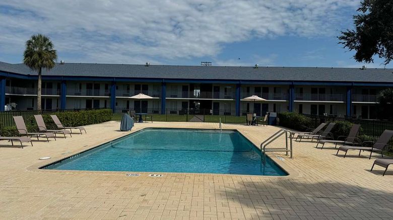 <b>Days Inn Crystal River Pool</b>. Images powered by <a href="https://iceportal.shijigroup.com/" title="IcePortal" target="_blank">IcePortal</a>.