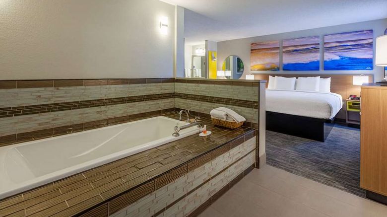 <b>Days Inn Racine/Sturtevant Suite</b>. Images powered by <a href="https://iceportal.shijigroup.com/" title="IcePortal" target="_blank">IcePortal</a>.