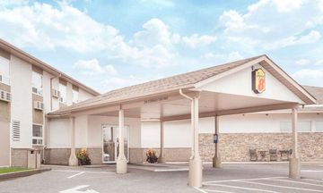 Super 8 Kenora