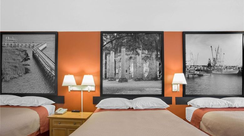 <b>Super 8 Port Royal/Beaufort Room</b>. Images powered by <a href="https://iceportal.shijigroup.com/" title="IcePortal" target="_blank">IcePortal</a>.
