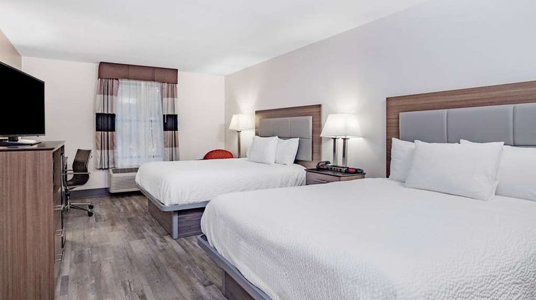 <b>Ramada Hendersonville Room</b>. Images powered by <a href="https://iceportal.shijigroup.com/" title="IcePortal" target="_blank">IcePortal</a>.