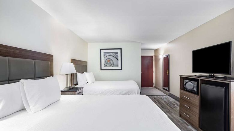 <b>Ramada Hendersonville Room</b>. Images powered by <a href="https://iceportal.shijigroup.com/" title="IcePortal" target="_blank">IcePortal</a>.