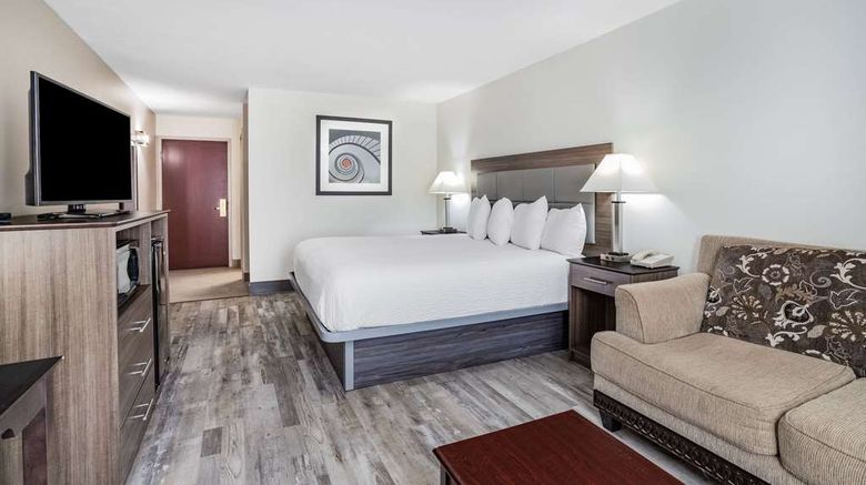 <b>Ramada Hendersonville Room</b>. Images powered by <a href="https://iceportal.shijigroup.com/" title="IcePortal" target="_blank">IcePortal</a>.