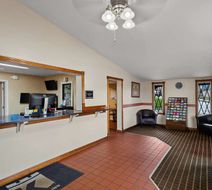 Knights Inn Ashland Lobby