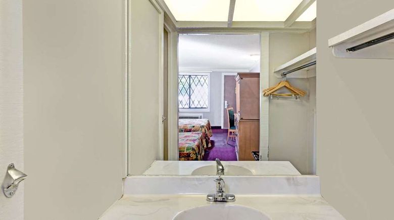 <b>Knights Inn Atlanta West-Near Six Flags Room</b>. Images powered by <a href="https://iceportal.shijigroup.com/" title="IcePortal" target="_blank">IcePortal</a>.