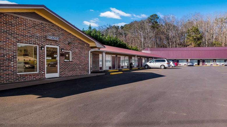 <b>Knights Inn Cleveland Exterior</b>. Images powered by <a href="https://iceportal.shijigroup.com/" title="IcePortal" target="_blank">IcePortal</a>.