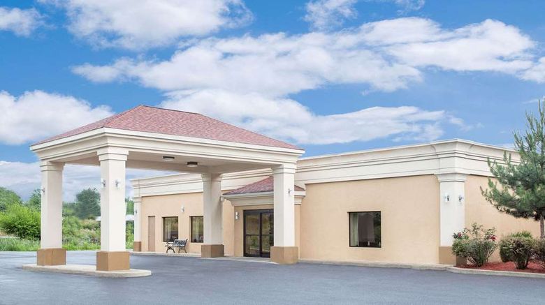 Super 8 Danville Exterior. Images powered by <a href="https://iceportal.shijigroup.com" target="_blank" rel="noopener">Ice Portal</a>.