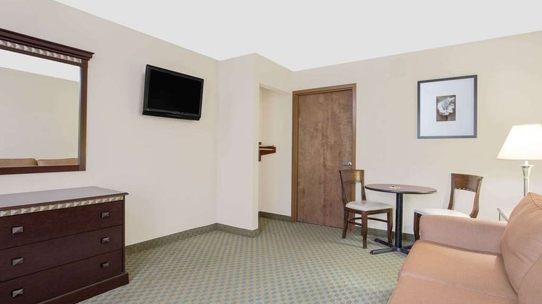 <b>Super 8 Danville Room</b>. Images powered by <a href="https://iceportal.shijigroup.com/" title="IcePortal" target="_blank">IcePortal</a>.