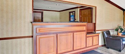 Knights Inn Madison Heights Lobby