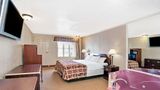 Knights Inn Madison Heights Suite