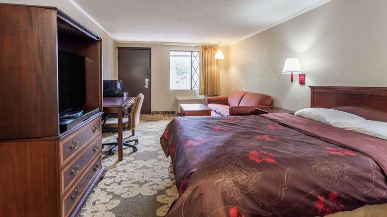 <b>Knights Inn Detroit Area Suite</b>. Images powered by <a href="https://iceportal.shijigroup.com/" title="IcePortal" target="_blank">IcePortal</a>.