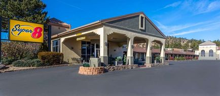 Super 8 Conference Center NAU/Downtown Exterior