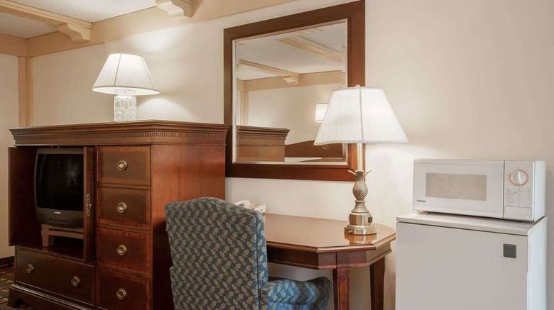 <b>Knights Inn Greensburg Room</b>. Images powered by <a href="https://iceportal.shijigroup.com/" title="IcePortal" target="_blank">IcePortal</a>.