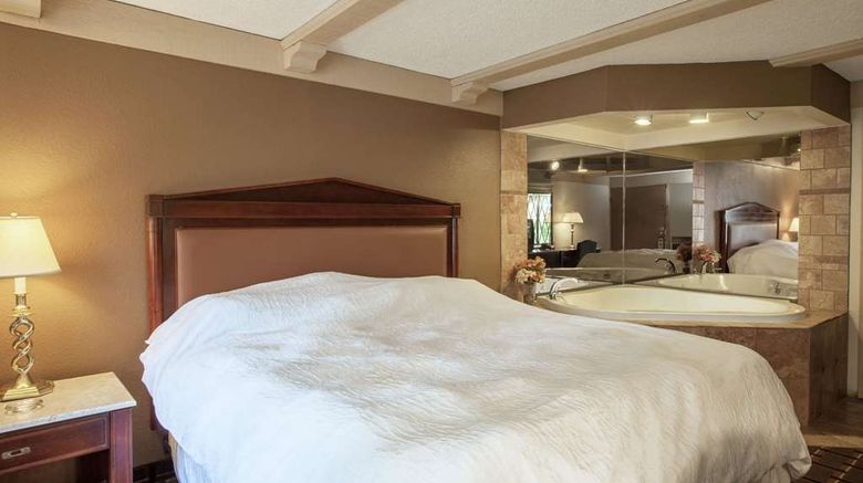 <b>Knights Inn Greensburg Suite</b>. Images powered by <a href="https://iceportal.shijigroup.com/" title="IcePortal" target="_blank">IcePortal</a>.