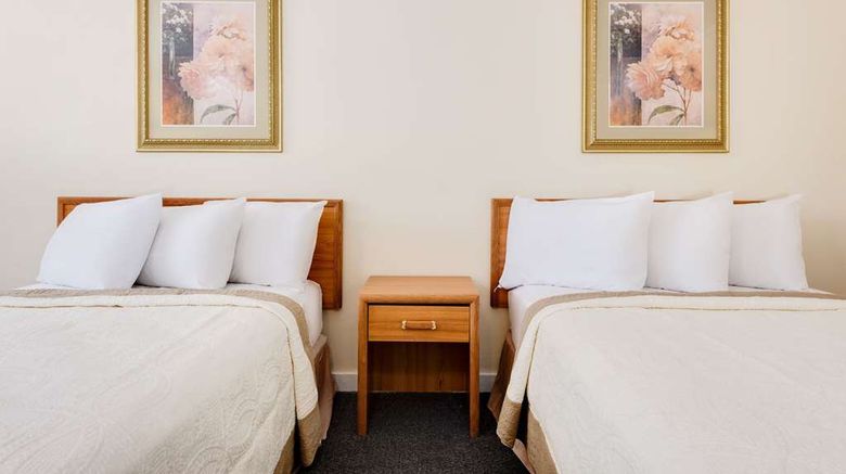 <b>Knights Inn Cleveland/Macedonia Room</b>. Images powered by <a href="https://iceportal.shijigroup.com/" title="IcePortal" target="_blank">IcePortal</a>.