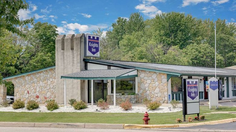 Knights Inn Cleveland/Macedonia Exterior. Images powered by <a href="https://iceportal.shijigroup.com" target="_blank" rel="noopener">Ice Portal</a>.
