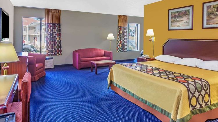 Super 8 Morristown/South Room