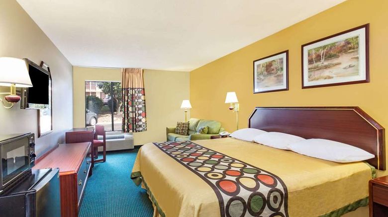 <b>Super 8 Morristown/South Room</b>. Images powered by <a href="https://iceportal.shijigroup.com/" title="IcePortal" target="_blank">IcePortal</a>.
