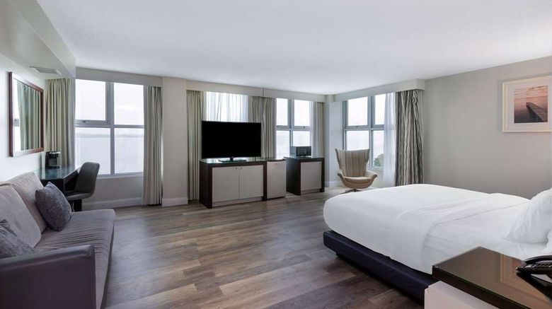 <b>41 Lakefront Hotel, Trademark Collection Suite</b>. Images powered by <a href="https://iceportal.shijigroup.com/" title="IcePortal" target="_blank">IcePortal</a>.