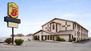 Super 8 Carlsbad