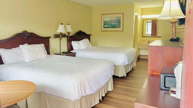 Knights Inn Point South Yemassee Room