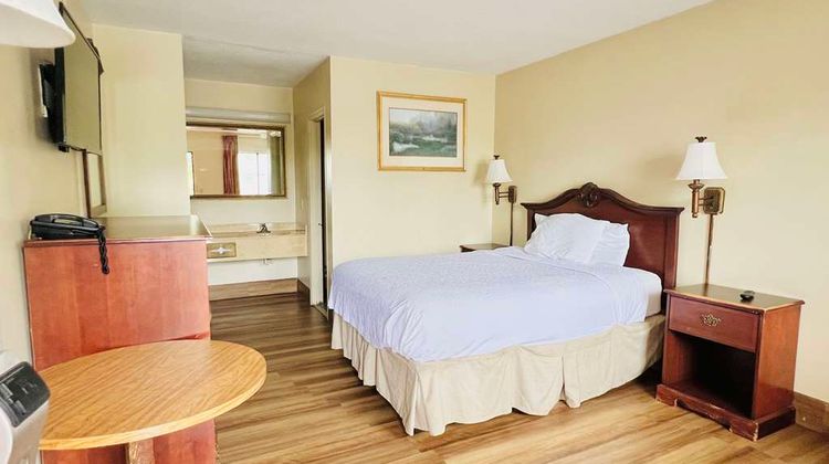 Knights Inn Point South Yemassee Room