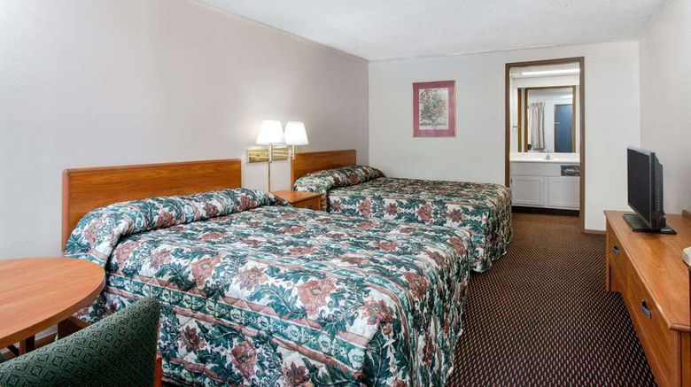 <b>Knights Inn Scranton/Wilkes-Barre Room</b>. Images powered by <a href="https://iceportal.shijigroup.com/" title="IcePortal" target="_blank">IcePortal</a>.