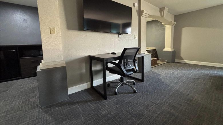 <b>Super 8 Belleville St. Louis Area Room</b>. Images powered by <a href="https://iceportal.shijigroup.com/" title="IcePortal" target="_blank">IcePortal</a>.