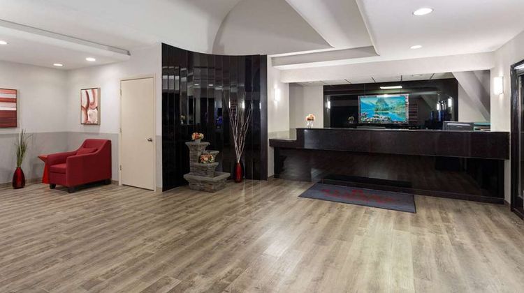Ramada Limited Parsippany Lobby