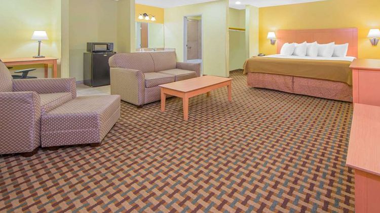 Days Inn Lubbock South Suite