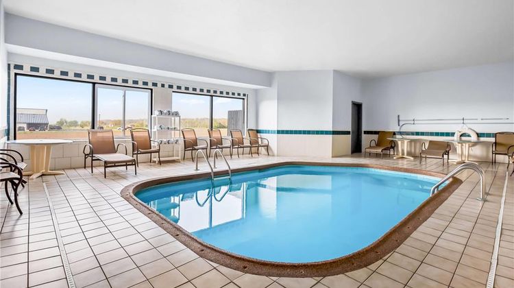 Days Inn Collinsville Pool