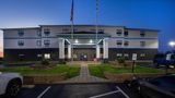 <b>Days Inn Collinsville Exterior</b>. Images powered by <a href="https://iceportal.shijigroup.com/" title="IcePortal" target="_blank">IcePortal</a>.