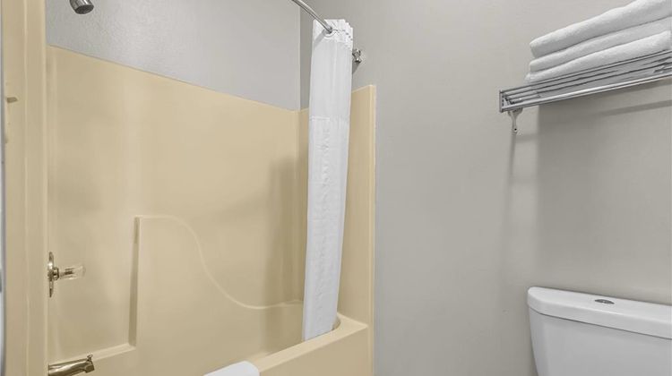 Days Inn Collinsville Room