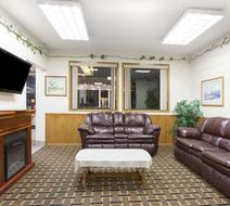 Days Inn Paxton Lobby