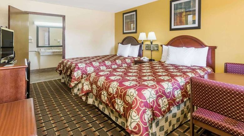 <b>Days Inn Blakely Room</b>. Images powered by <a href="https://iceportal.shijigroup.com/" title="IcePortal" target="_blank">IcePortal</a>.