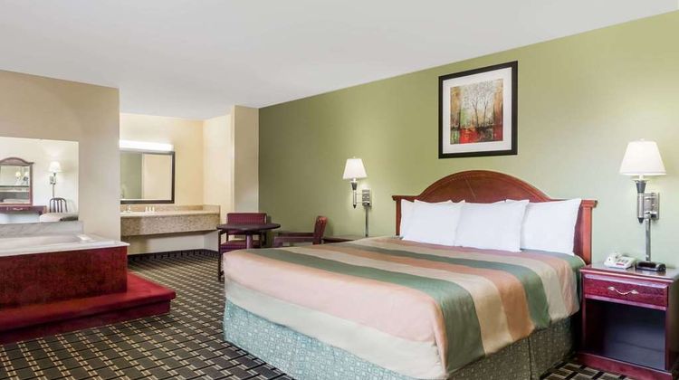 Days Inn Blakely Room