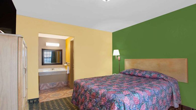 <b>Knights Inn Wildersville Room</b>. Images powered by <a href="https://iceportal.shijigroup.com/" title="IcePortal" target="_blank">IcePortal</a>.